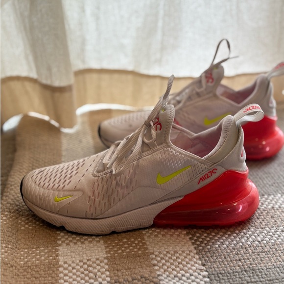 Nike Air Max 270 White and Red with Neon Accents - Picture 5 of 10